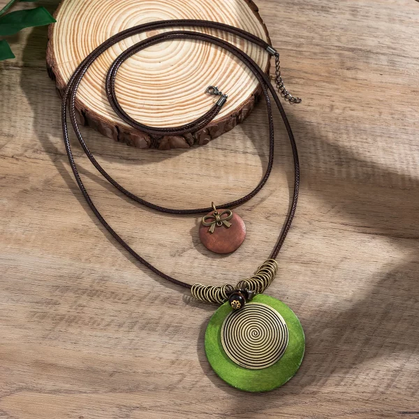 Round Wooden Pendant Necklace - Image 4